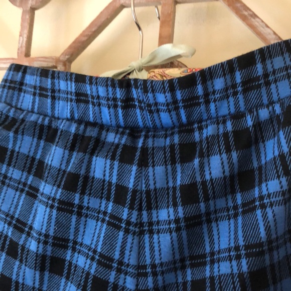 Blue & black check capris with elastic waist - Picture 5 of 7